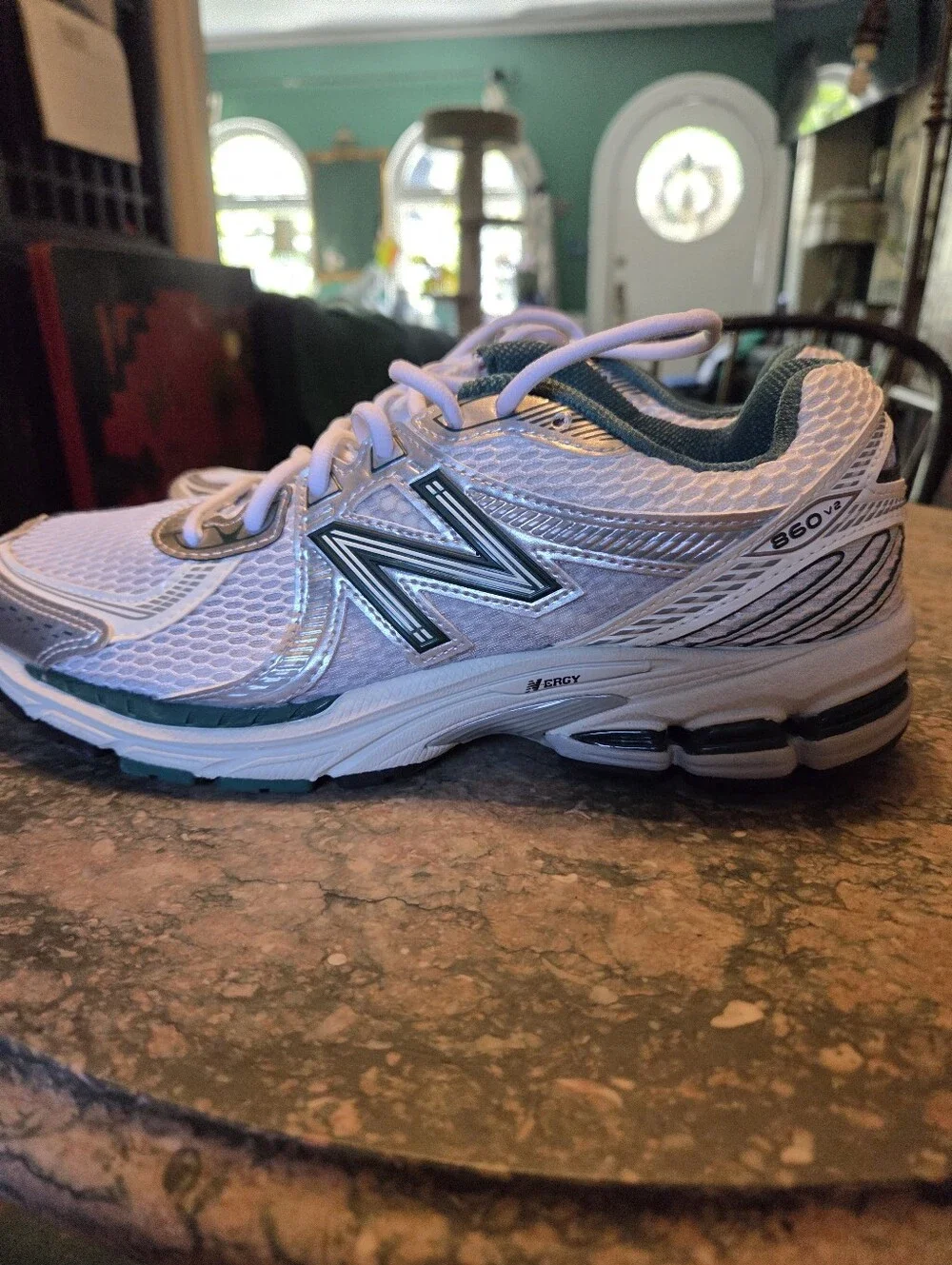 New Balance aime leon